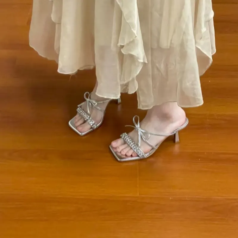 CHILI Slide Slippers Women's Silver-5