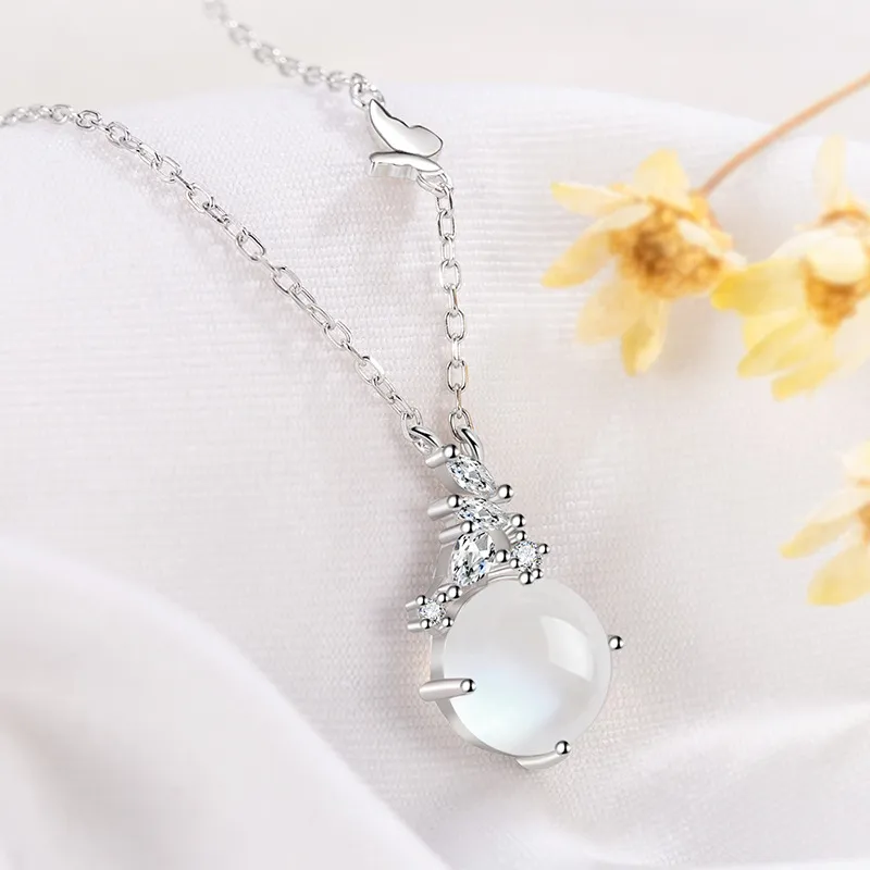Suddenly Lucky Chalcedony Necklaces Women's-4