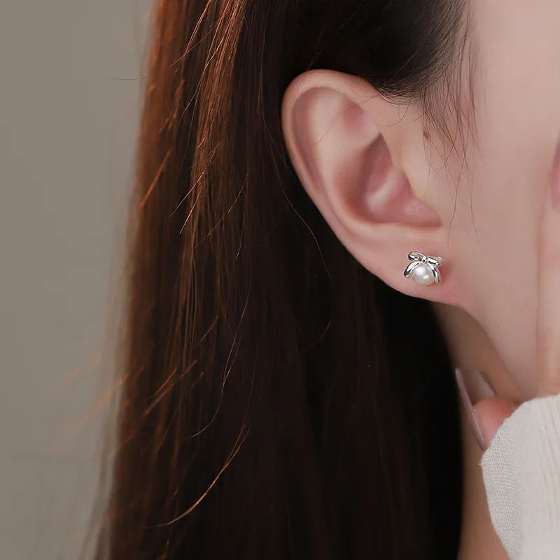 Suddenly Lucky 925 Sterling Silver Stud Earrings Women's-1