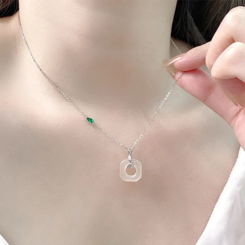 Suddenly Lucky Chalcedony Necklaces Women's-2