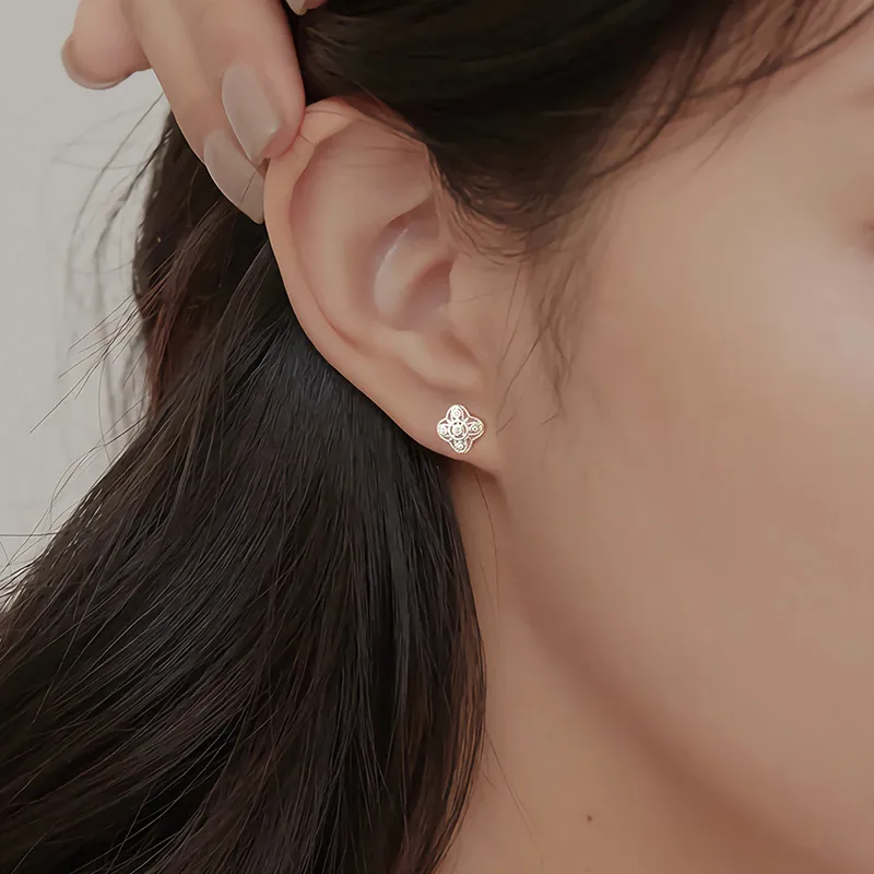 Suddenly Lucky 999 Fine Silver Stud Earrings Women's-1