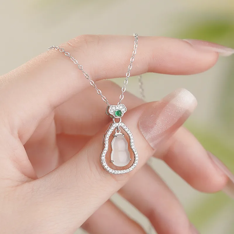 Suddenly Lucky Chalcedony Necklaces Women's-1