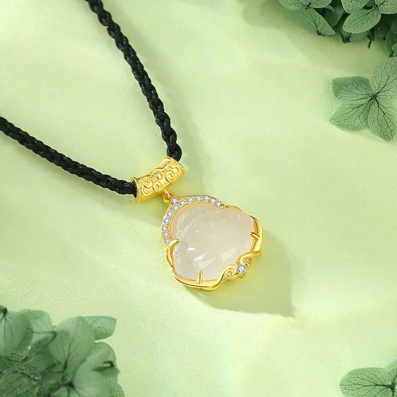 Suddenly Lucky Chalcedony Necklaces Women's-3