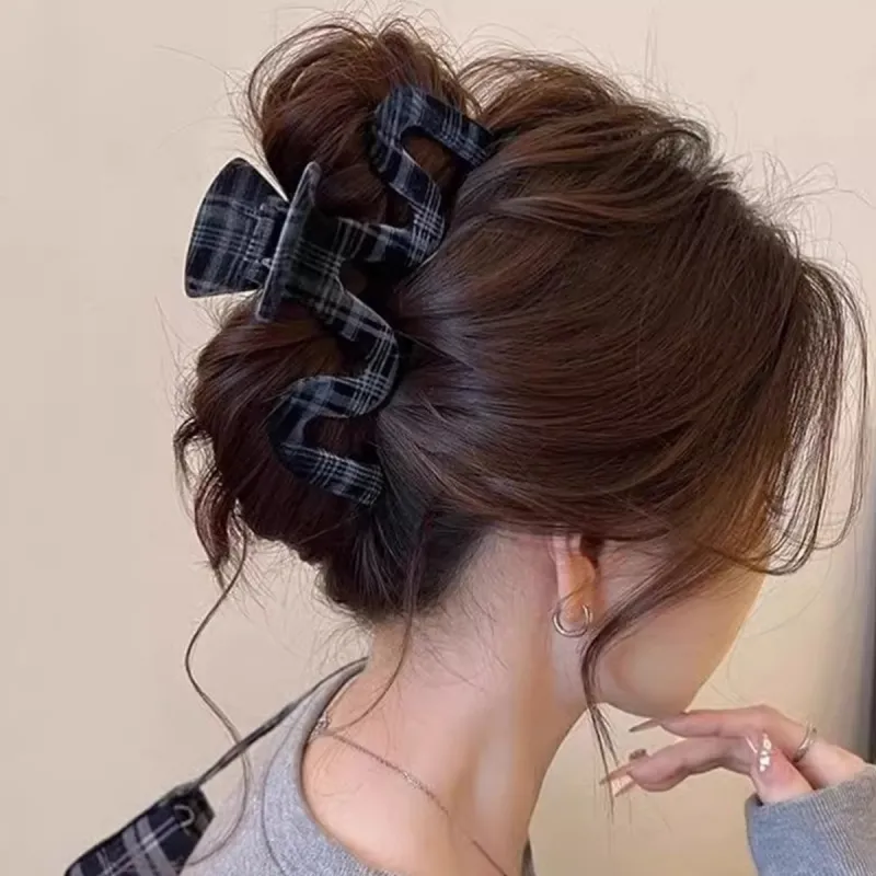 Suddenly Lucky Polyester Hair Clips Women's-1
