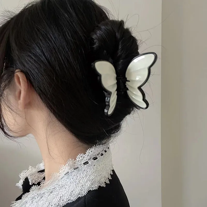 Suddenly Lucky Acrylic Hair Clips Women's-3