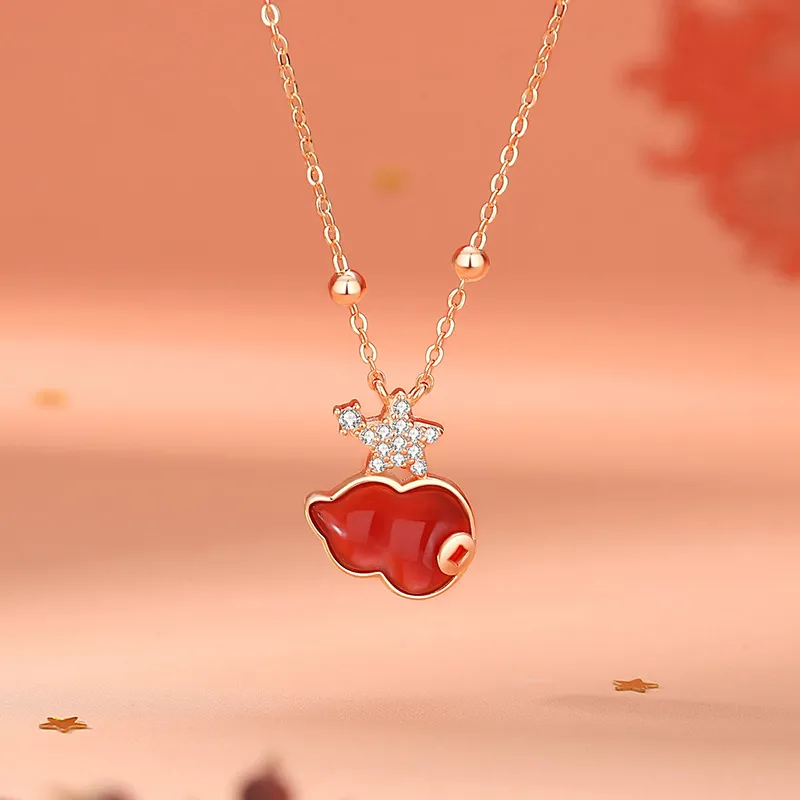 Suddenly Lucky Agate Necklaces Women's-2