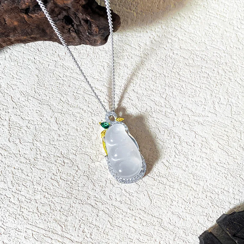 Suddenly Lucky Chalcedony Necklaces Women's-1