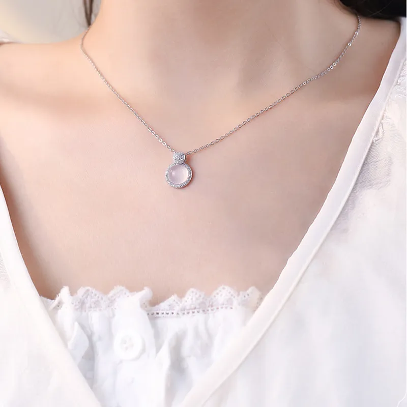 Suddenly Lucky Chalcedony Necklaces Women's-2