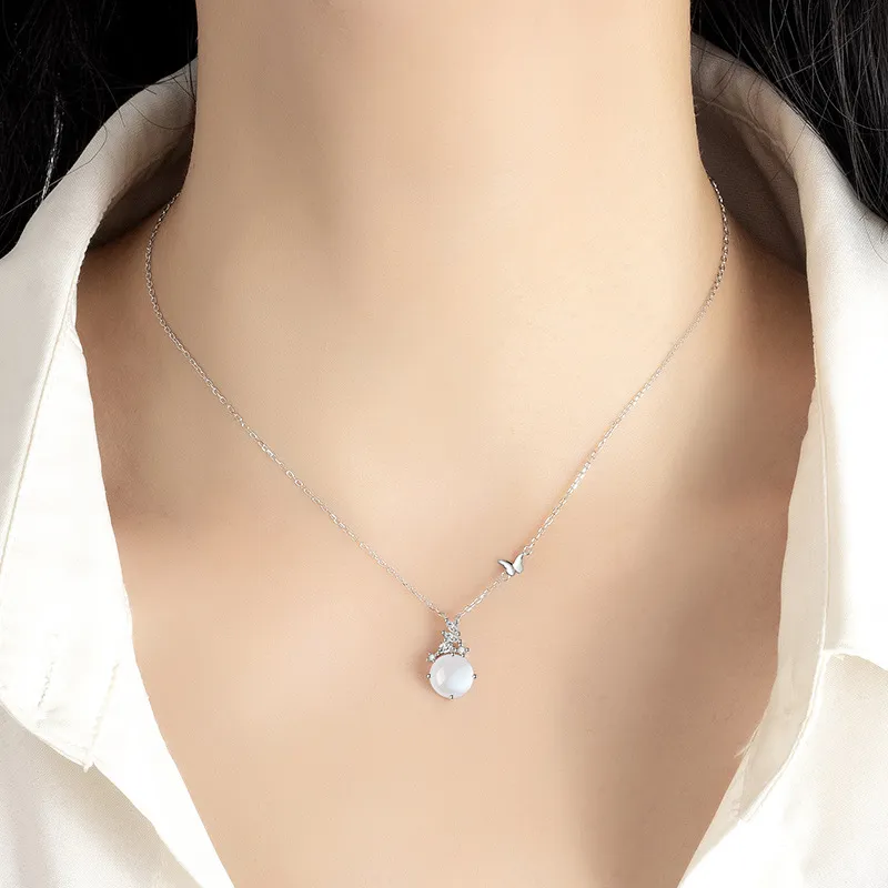 Suddenly Lucky Chalcedony Necklaces Women's-1