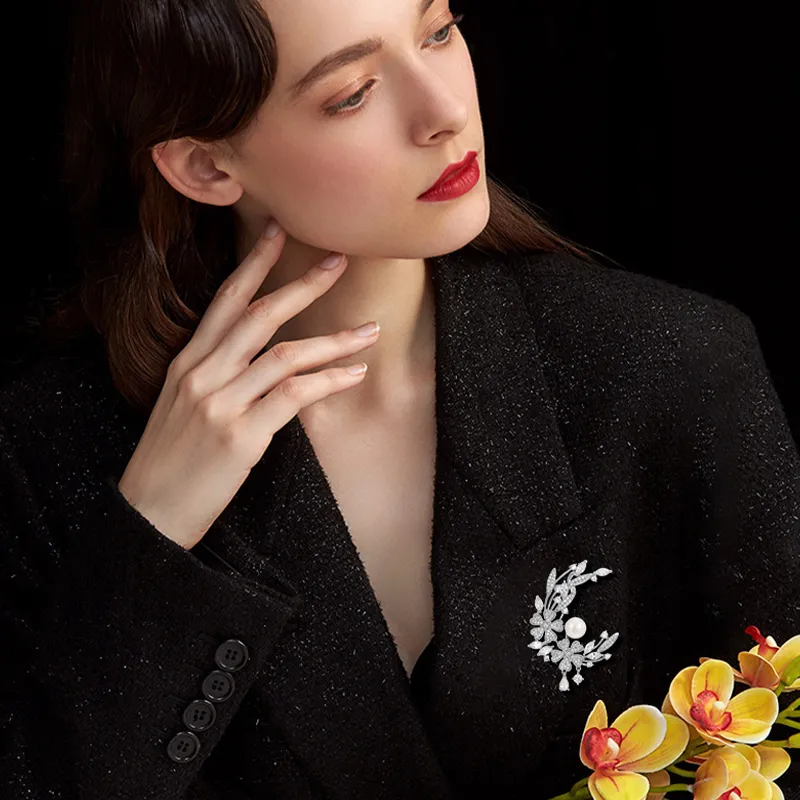 Suddenly Lucky Alloy Brooches Women's-1
