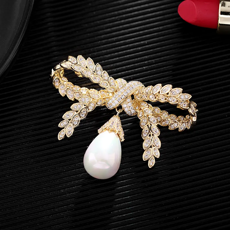 Yamaichi Maru Zircon Brooches Women's-2