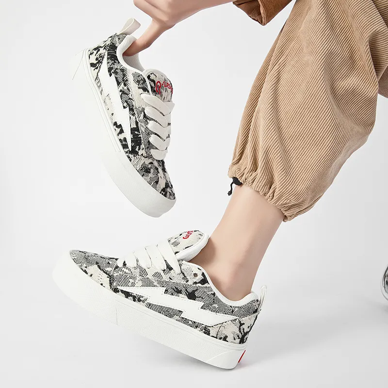 1xact Cover Low Top Skateboard Shoes Unisex-4