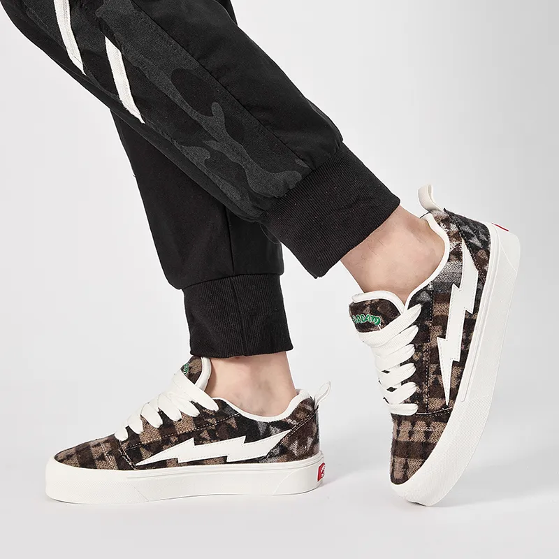 1xact Cover Low Top Skateboard Shoes Unisex-12