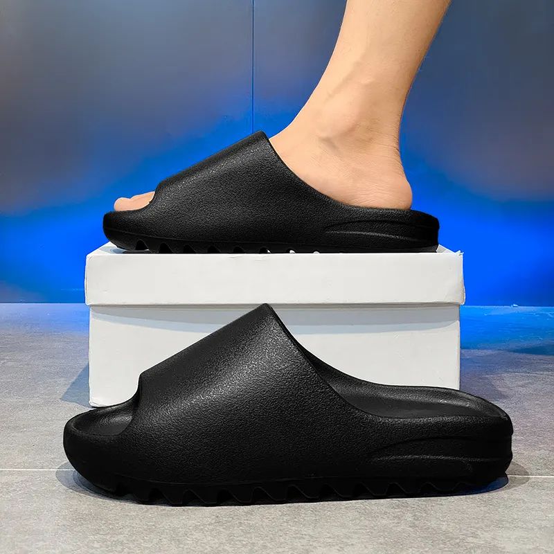 Le Drag Slippers Chocolate/Black Ecru/Desert Green-10