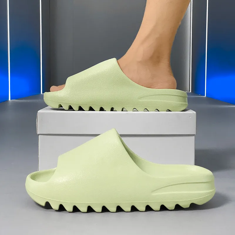 Le Drag Slippers Chocolate/Black Ecru/Desert Green-27