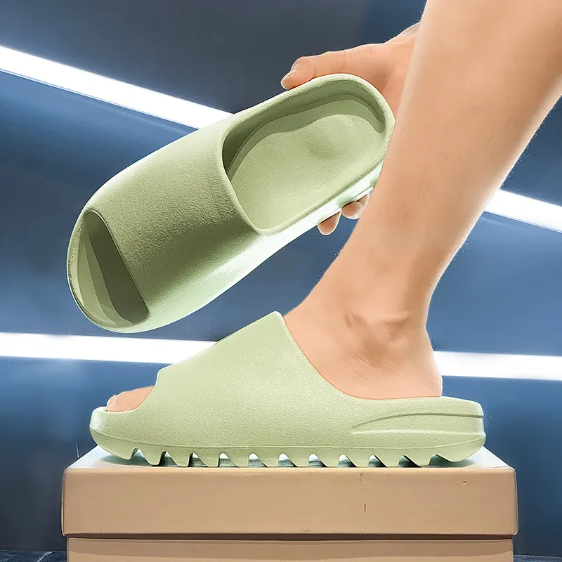 Le Drag Slippers Chocolate/Black Ecru/Desert Green-25