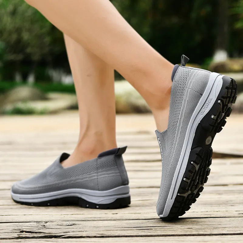 Pilot The Camel Slip Resistant And Abrasion Resistant Coverage Low Top Casual Shoes Men's-10
