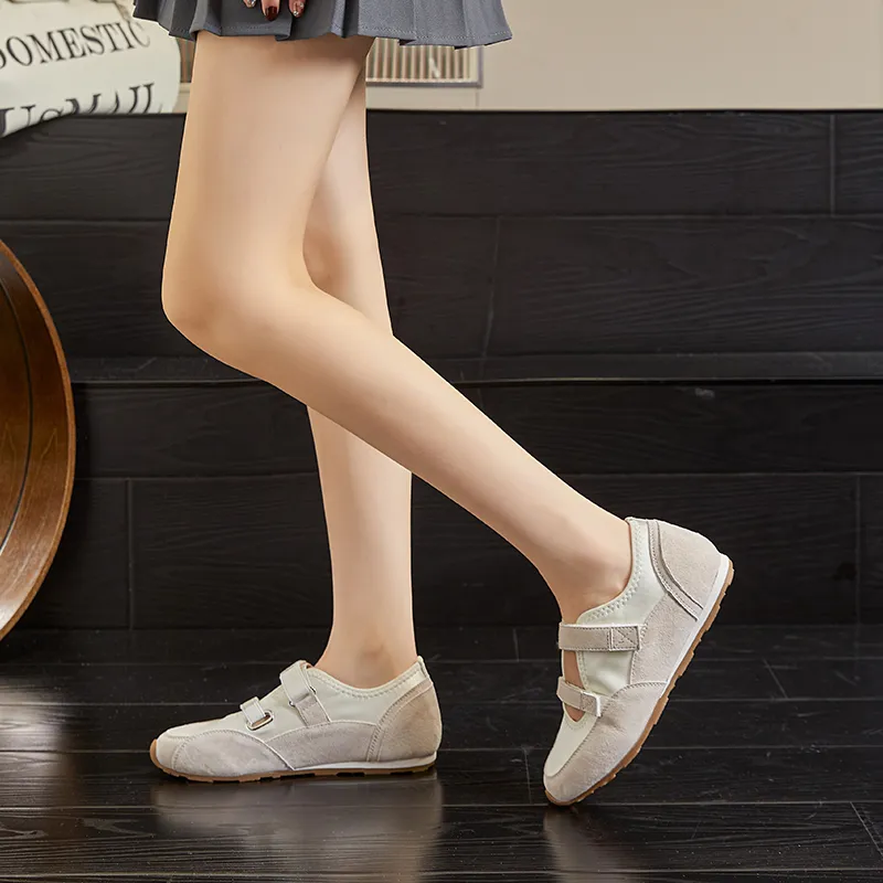 Chibang Lightweight Low Top Casual Shoes Women's-4