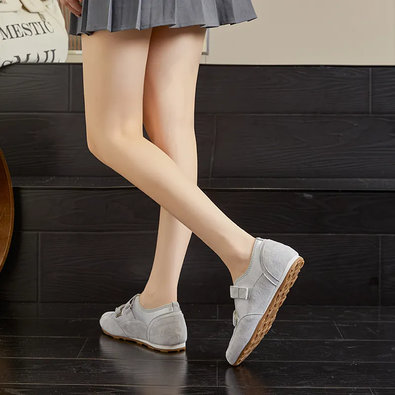 Chibang Lightweight Low Top Casual Shoes Women's-12