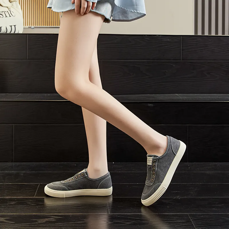 Chibang Lightweight Low Top Canvas Shoes Women's-20