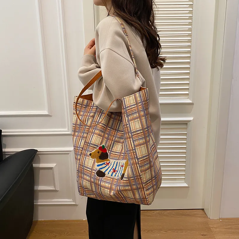 Parker Bear Composite Cloth Shoulder Bag Women's Multicolor-21