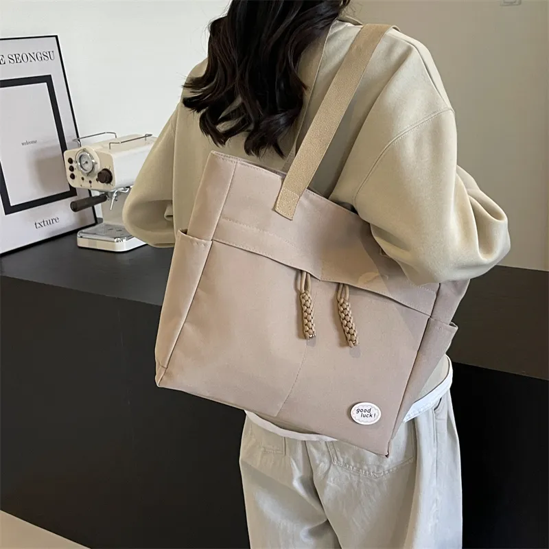 Parker Bear Canvas Canvas Bag Handbag Shoulder Bag Regular Unisex Multicolor-17
