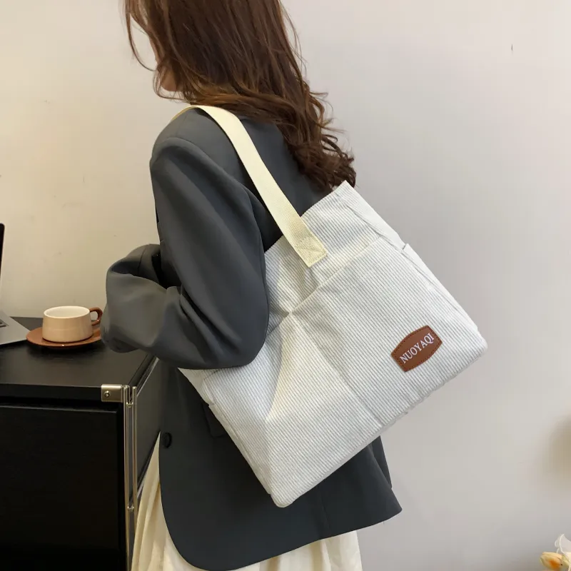 Parker Bear Shoulder Bags-12