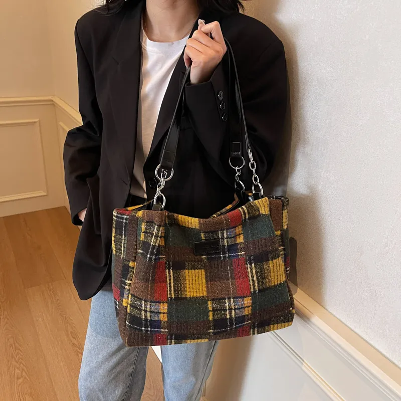 Parker Bear Fabric Shoulder Bag Unisex Black/Red-3