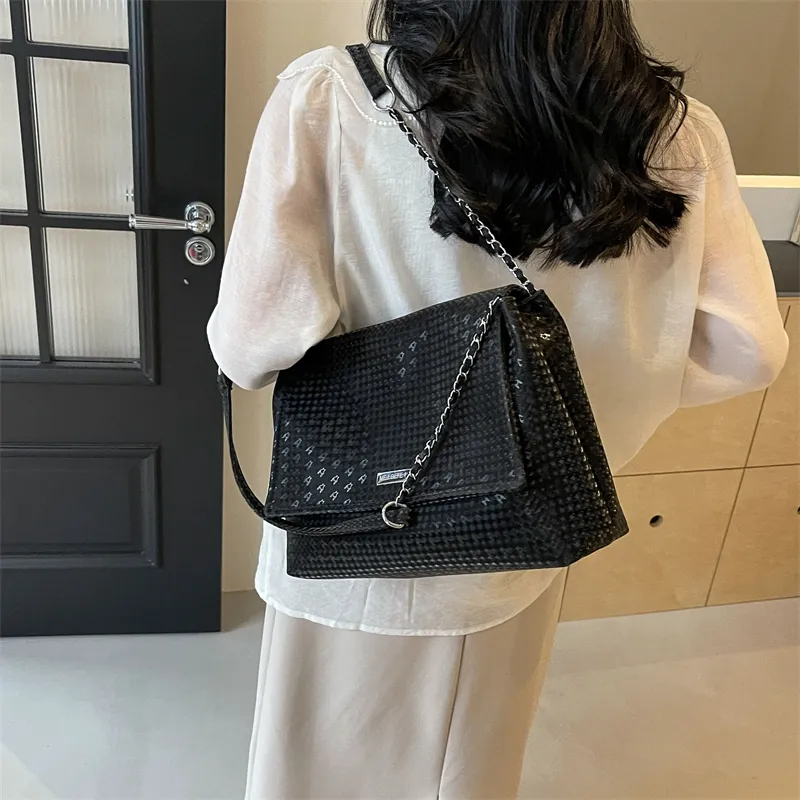 MingLu Pu Handbag, Shoulder Bag Women's Green/Black/Ecru/Pink-13