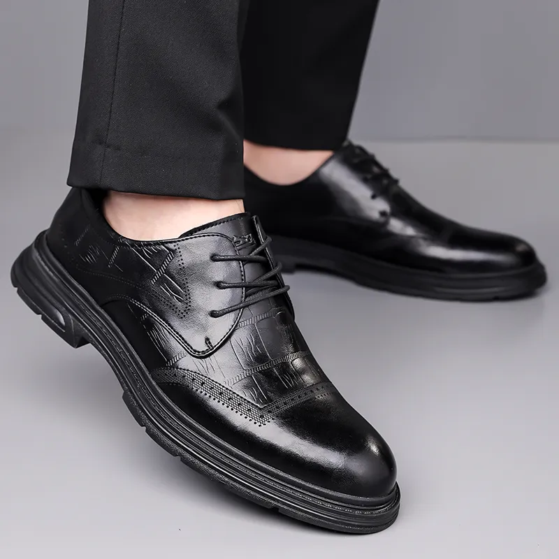 Mr. Thorn Tree Casual Shoes Men's Black-2