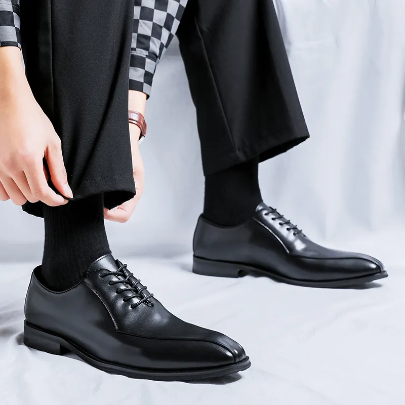 Mr. Thorn Tree Casual Shoes Men's Black-1