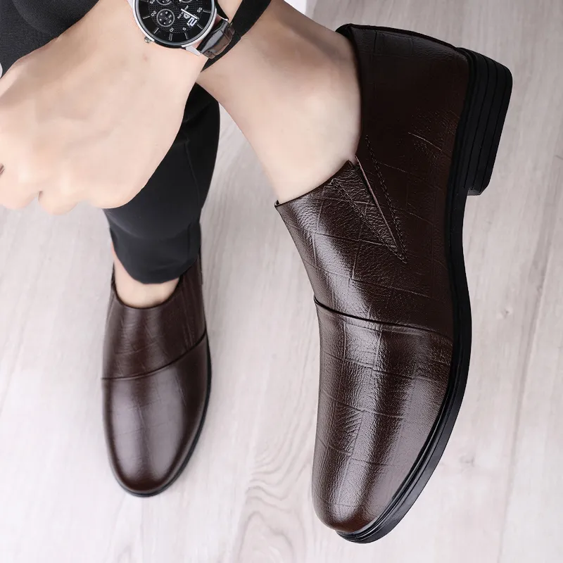 Mr. Thorn Tree Casual Shoes Men's Brown-1