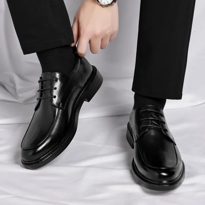 Mr. Thorn Tree Casual Shoes Men's Black-1