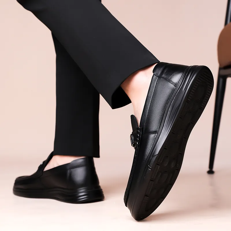 Mr. Thorn Tree Casual Shoes Men's Black-4