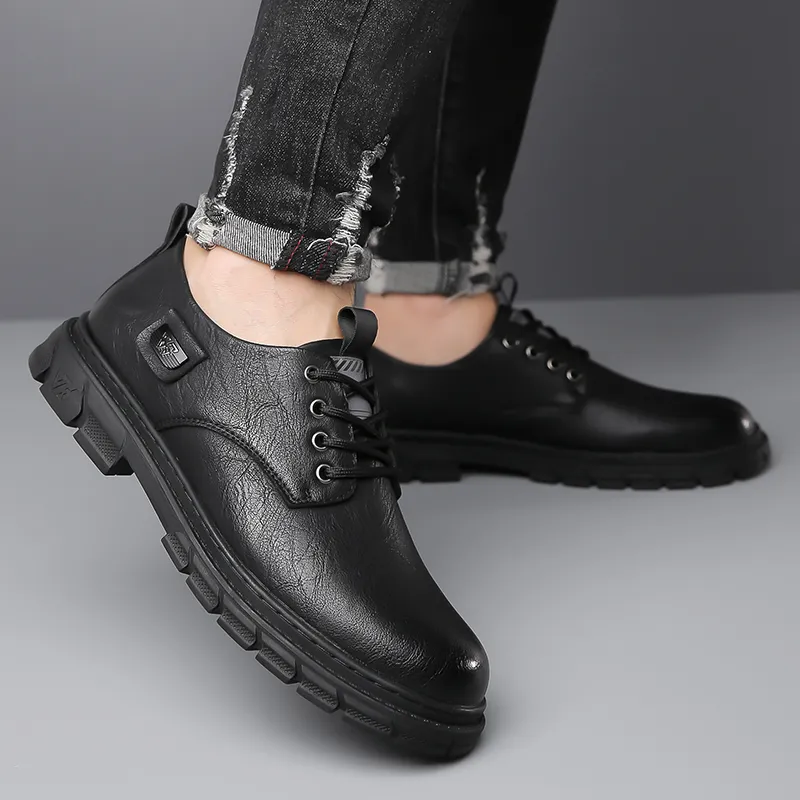 Mr. Thorn Tree Casual Shoes Men's Black-4