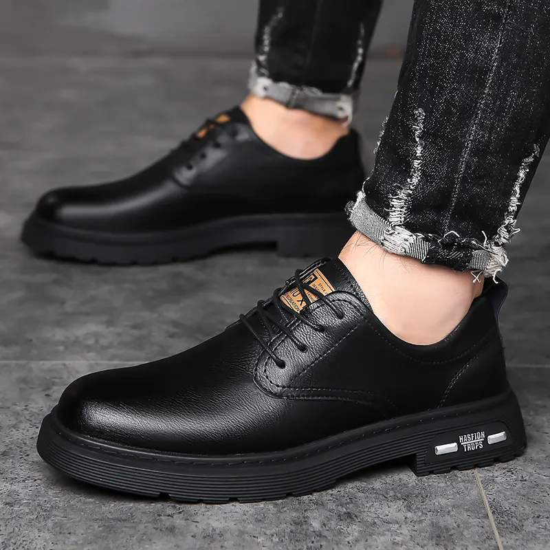 Mr. Thorn Tree Casual Shoes Men's Black-1