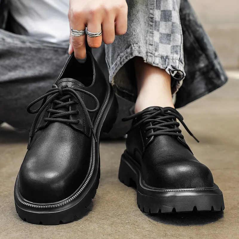 Mr. Thorn Tree Casual Shoes Men's Black-3