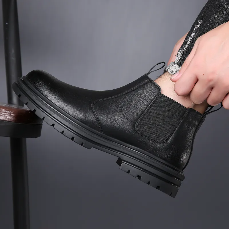Mr. Thorn Tree Ankle Length Chelsea Boots Men's Black-3
