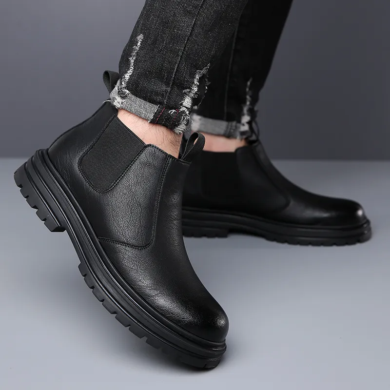 Mr. Thorn Tree Ankle Length Chelsea Boots Men's Black-4