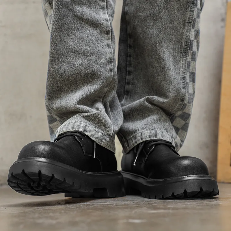Mr. Thorn Tree Casual Shoes Men's Black-1