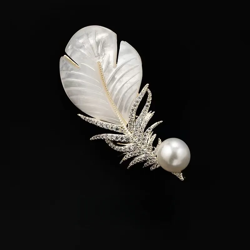 ZWU Zinc Alloy Brooches Women's-3