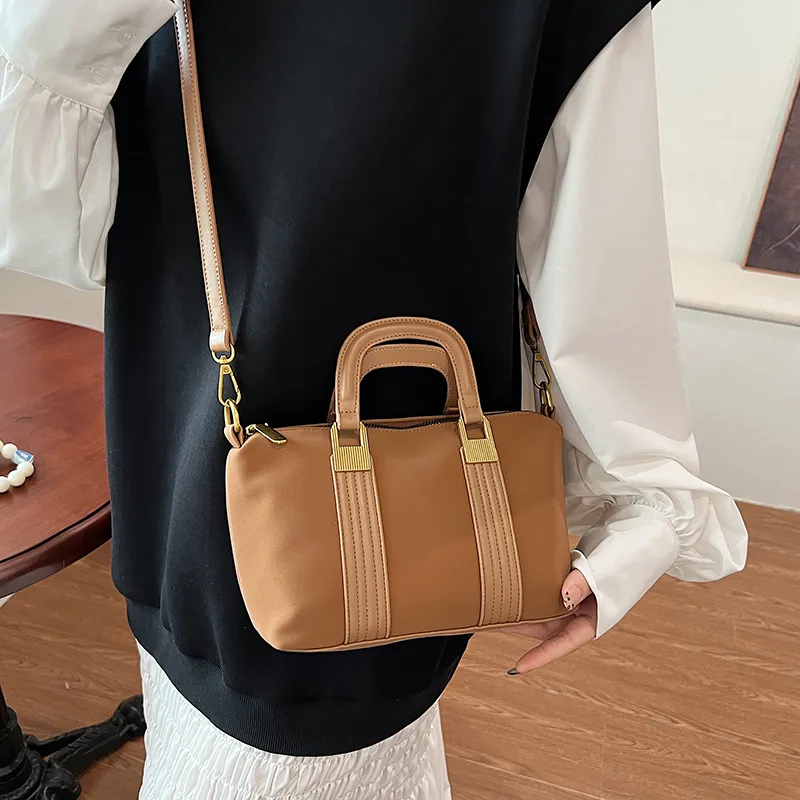 Worm's Home PU Handbag, Shoulder Bag, Crossbody Bag Regular Women's Black/Burgundy/Brown-10