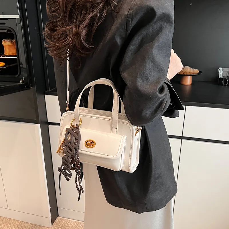 Worm's Home PU One Shoulder Handbags Women's Ecru/Black/Coffee/Brown-3