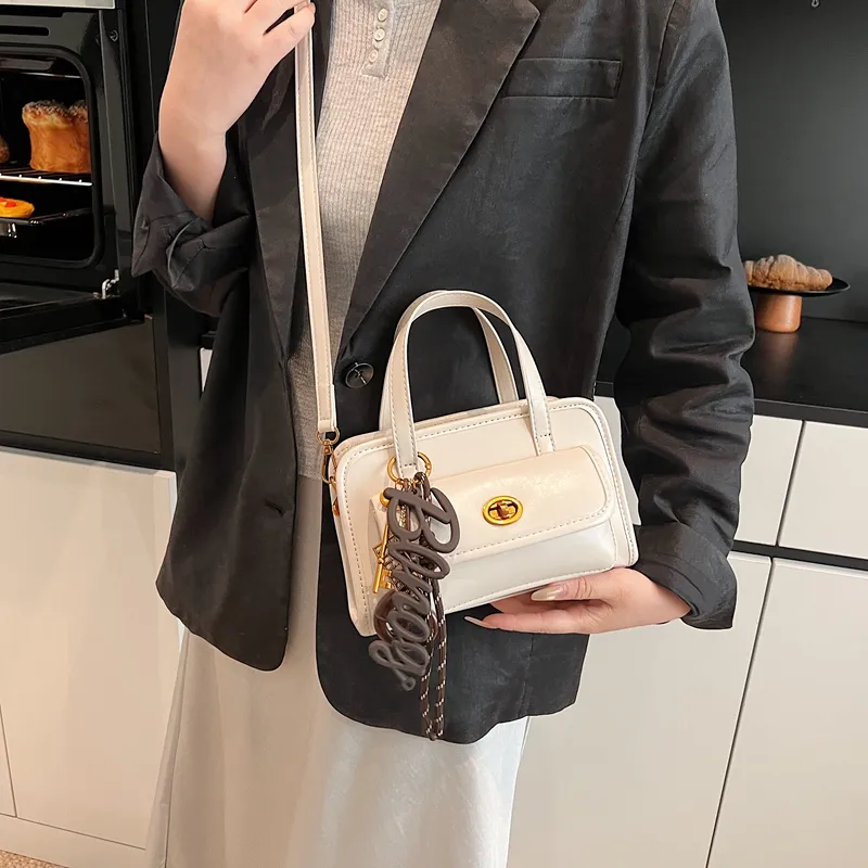 Worm's Home PU One Shoulder Handbags Women's Ecru/Black/Coffee/Brown-2