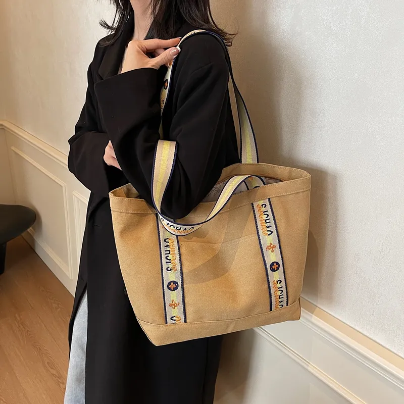 Worm's Home Oxford Tote Bag Shoulder Bag Women's Ecru/Black/Khaki-5