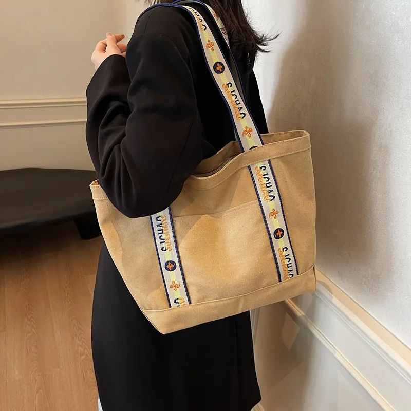 Worm's Home Oxford Tote Bag Shoulder Bag Women's Ecru/Black/Khaki-6
