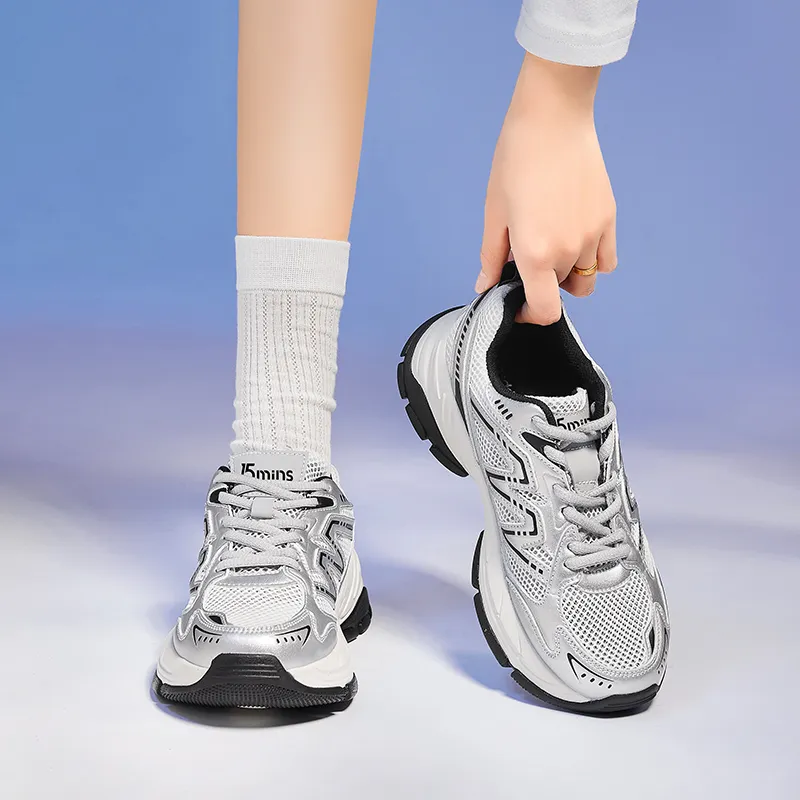 15 MINS Lightweight Low Top Chunky Sneakers Women's Beige Silver-4