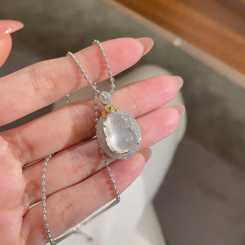 Fengyun Pavilion Chalcedony Necklaces Women's-1