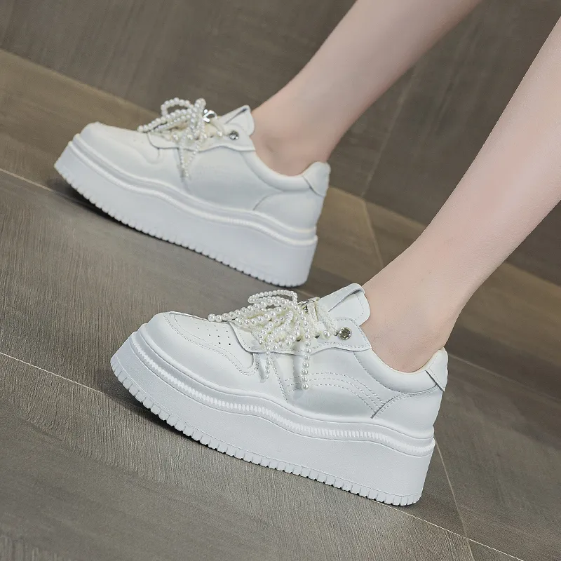 BENZI Lightweight Breathable Height Increasing Low Top Skateboard Shoes Women's White-1