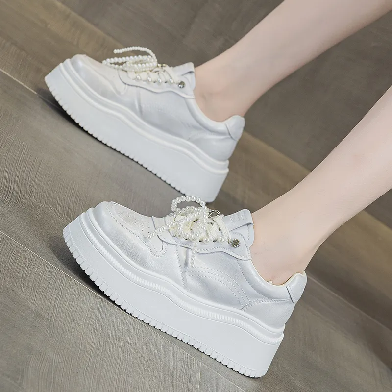 BENZI Lightweight Breathable Height Increasing Low Top Skateboard Shoes Women's White-6